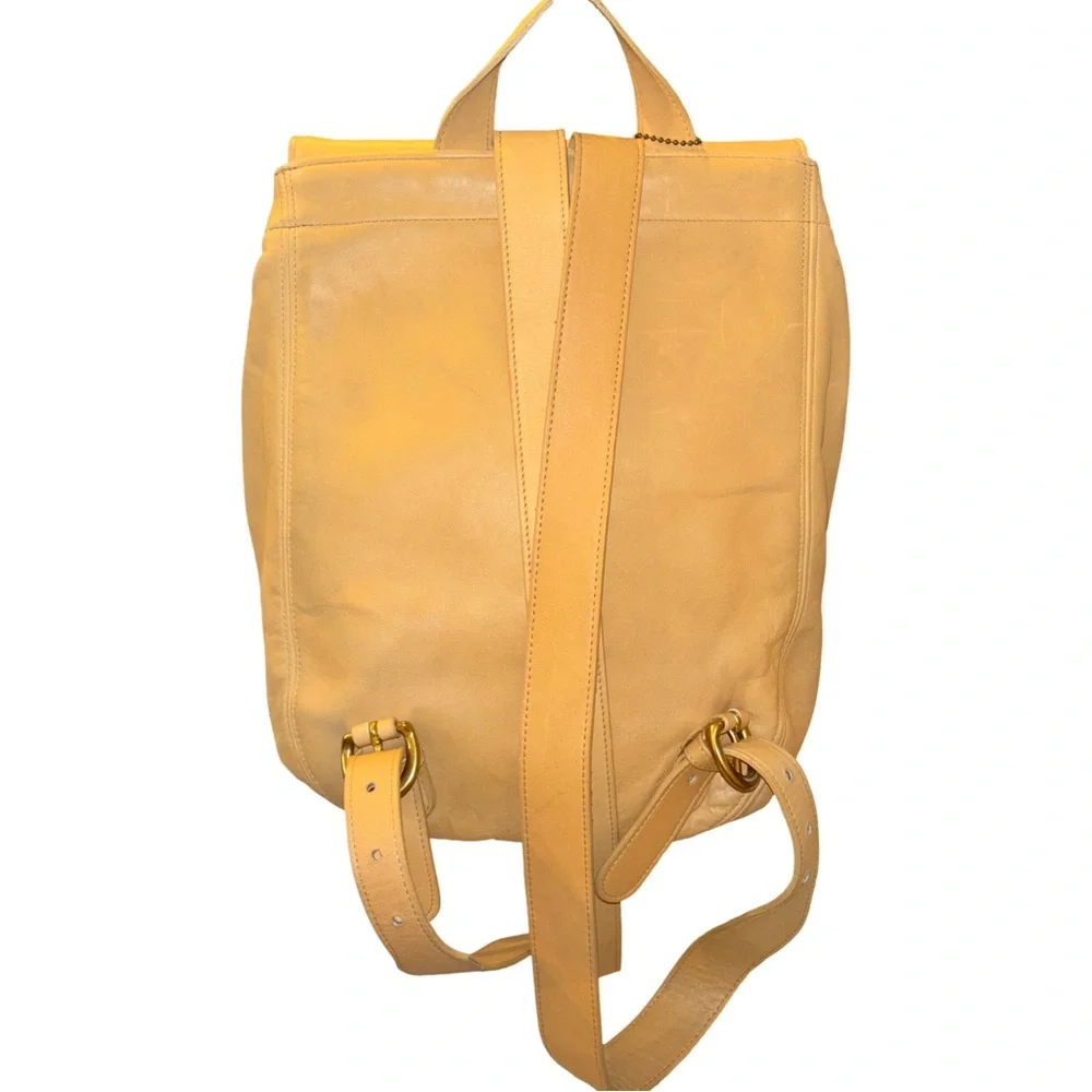 Vintage Coach Soho Buckle Tan/Yellow Leather Backpack 4134 - Picture 7 of 16